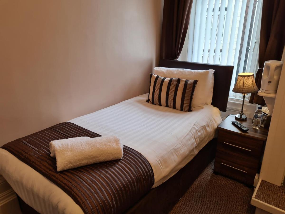 The Penkelie Hotel Southport Ngoại thất bức ảnh
