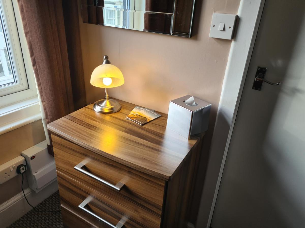 The Penkelie Hotel Southport Ngoại thất bức ảnh